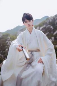 【汉服之美 华夏之美】最美不过遇见你