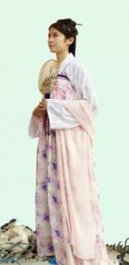 你化什么样的妆容，才能跟汉服更配呢？