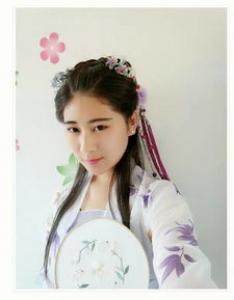 幸得识卿桃花面,从此阡陌多暖春