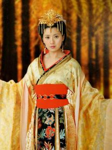 【发型教程】唐风汉服发型之仿刘晓庆版武则天早期发型