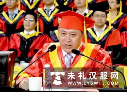 高校毕业生拍汉服毕业照 用传统文化方式告别大学时代！