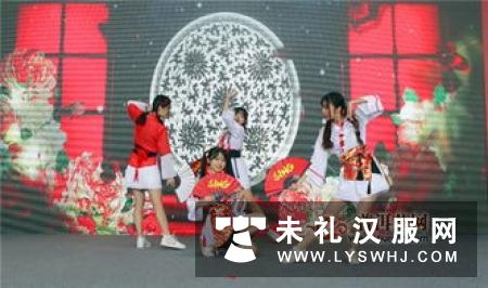 中国国际电视台CGTN：传统以辅新命：汉服见证了“文化复兴”