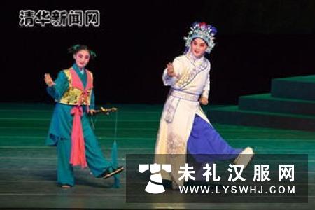 中国华服日 南昌一高校学生上演“汉服热”