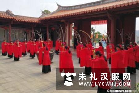 汉服文化的传承与发展讲演活动走进重庆电讯职业学院