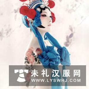 莆院女生穿汉服 体验国粹