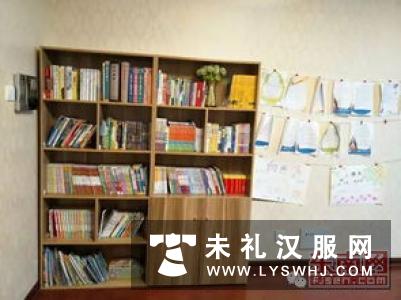 南京小学生着汉服行10岁成长礼