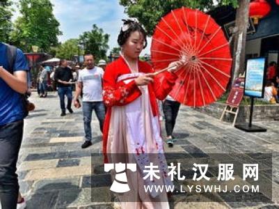 杭州：观赏汉服展 感受汉文化