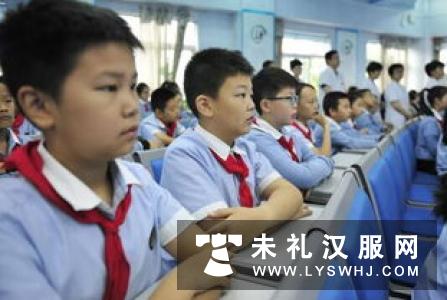 汉新社举办青少年公益成长礼