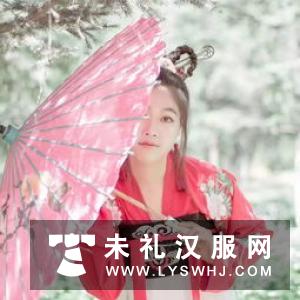 千年混搭：广州姑娘穿着汉服跳楚舞