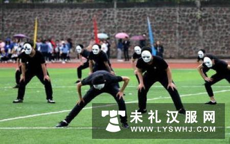 着汉服展射艺 大学生传统射箭联赛在蓉举行