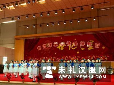 南京小学生着汉服行10岁成长礼