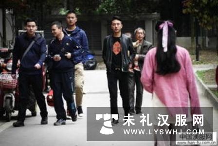 90后女孩只穿自己做的汉服 理想是让汉服成日常服装 90后女孩只穿自己做的汉服 理想是让汉服成日常服装